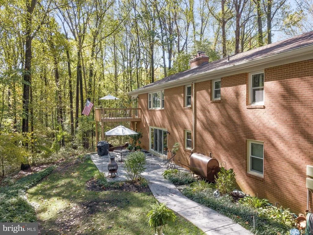 Photo of 17509 SKYLINE DRIVE