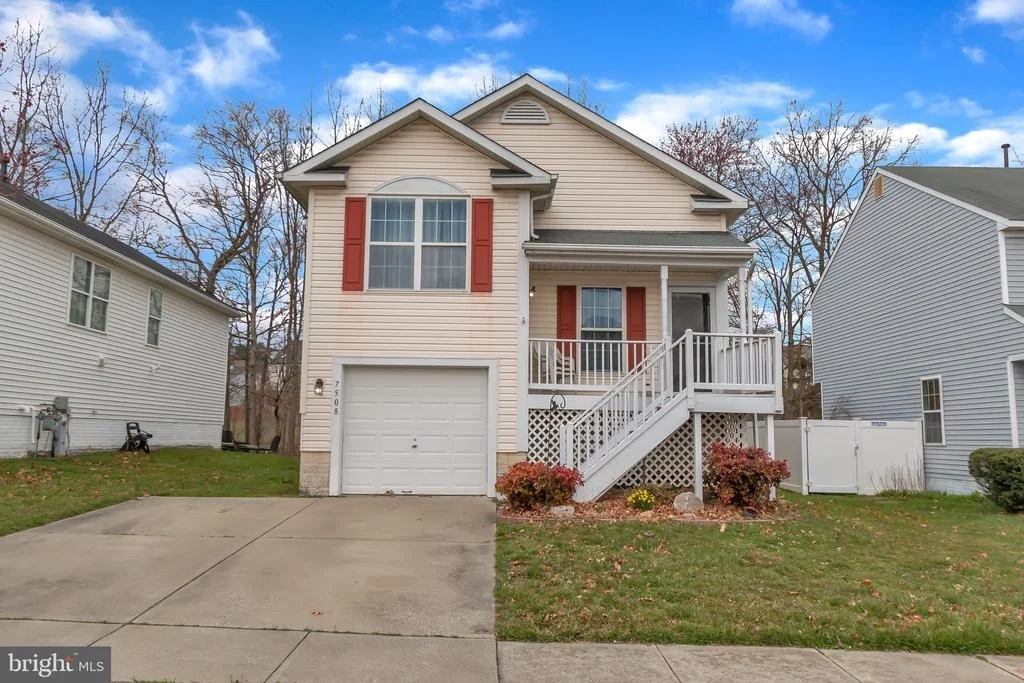 Photo of 7508 MERRYMAKER WAY