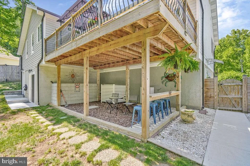 Photo of 9017 MEGAN CIRCLE
