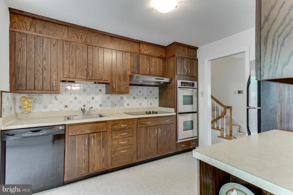 Photo of 7007 BRIGHT AVENUE