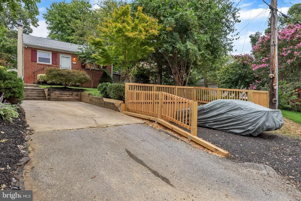 Photo of 1729 RIDGELY ROAD