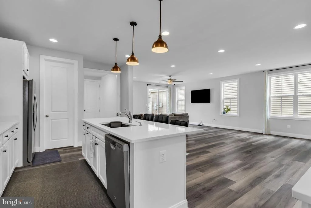 Photo of 41919 SPRING AIR DRIVE