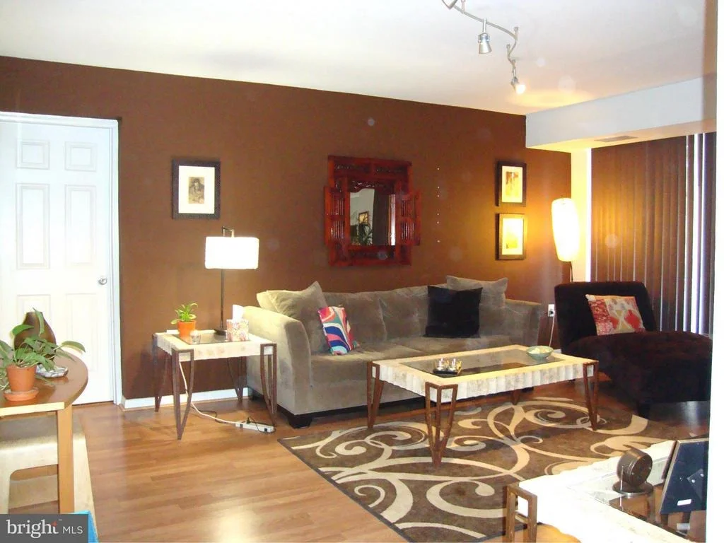 Photo of Unit 21C at 1429 NORTHGATE SQUARE