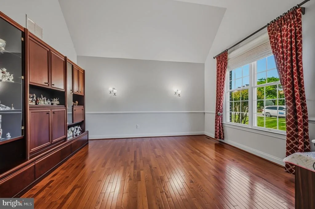 Photo of 723 PARKMAN DRIVE