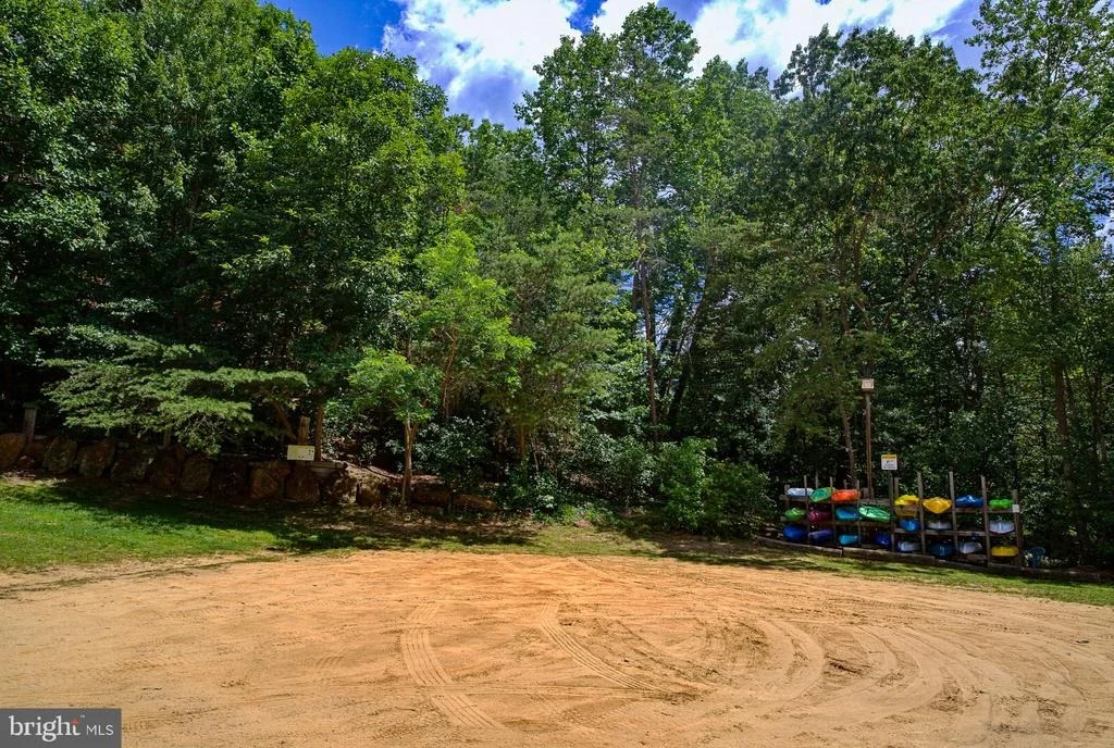Photo of 601 CENTER DRIVE