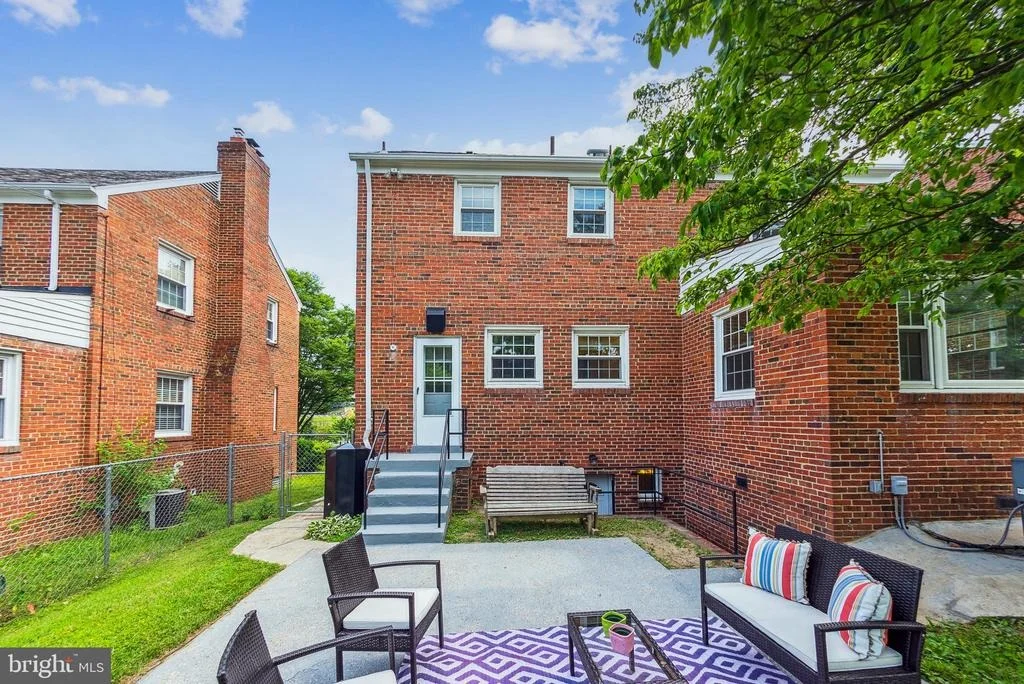 Photo of 8156 EASTERN AVENUE NW