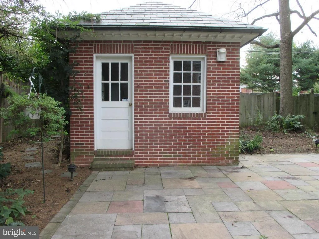 Photo of 424 CARROLL PARKWAY