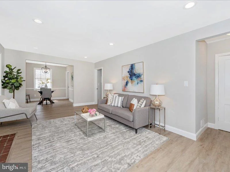 Photo of 10700 JAMAICA DRIVE