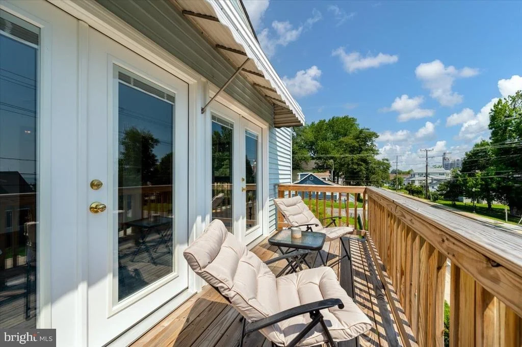 Photo of 8236 BAYSIDE ROAD