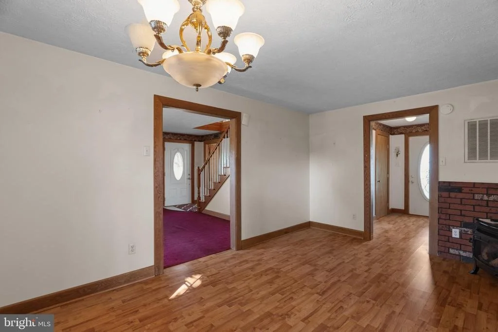 Photo of 2974 MARTINSBURG