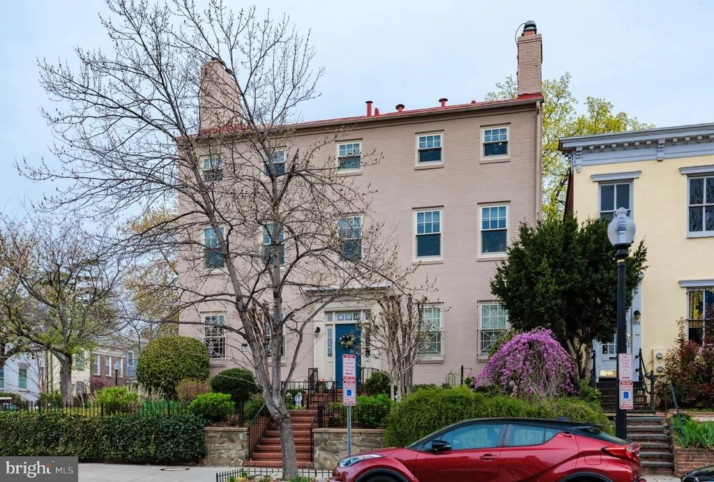 Photo of 600 G STREET SE