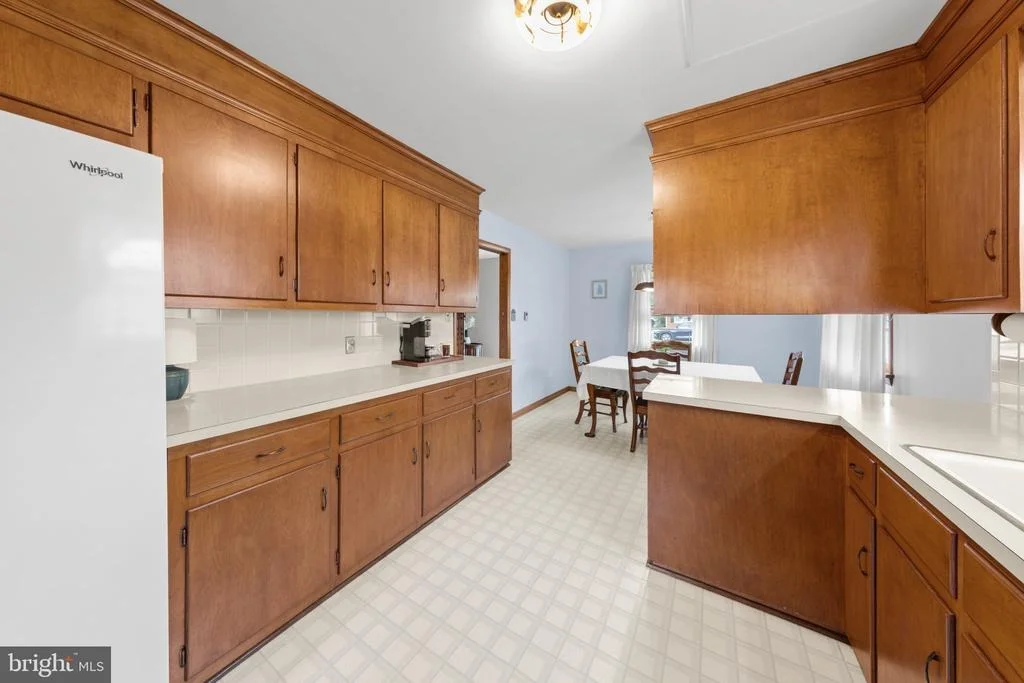 Photo of 325 CALVIN DRIVE