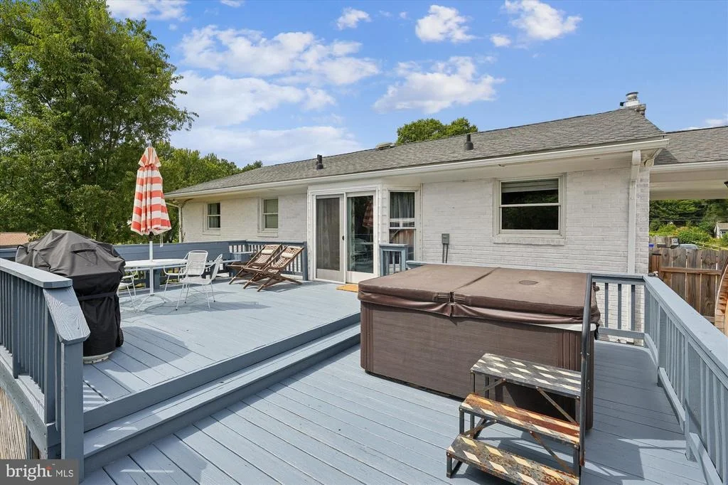 Photo of 15003 LEAR LANE