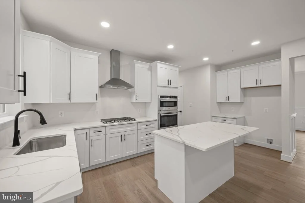 Photo of 2175 GLENCREST CIRCLE