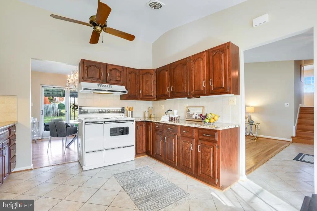 Photo of 13204 HATHAWAY DRIVE