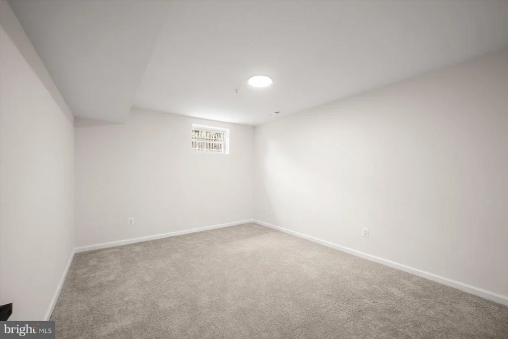 Photo of 12216 BIRCHVIEW DRIVE