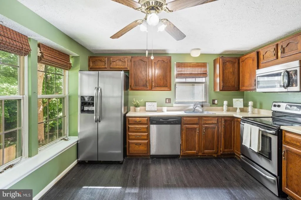 Photo of 15084 HOLLEYSIDE DRIVE
