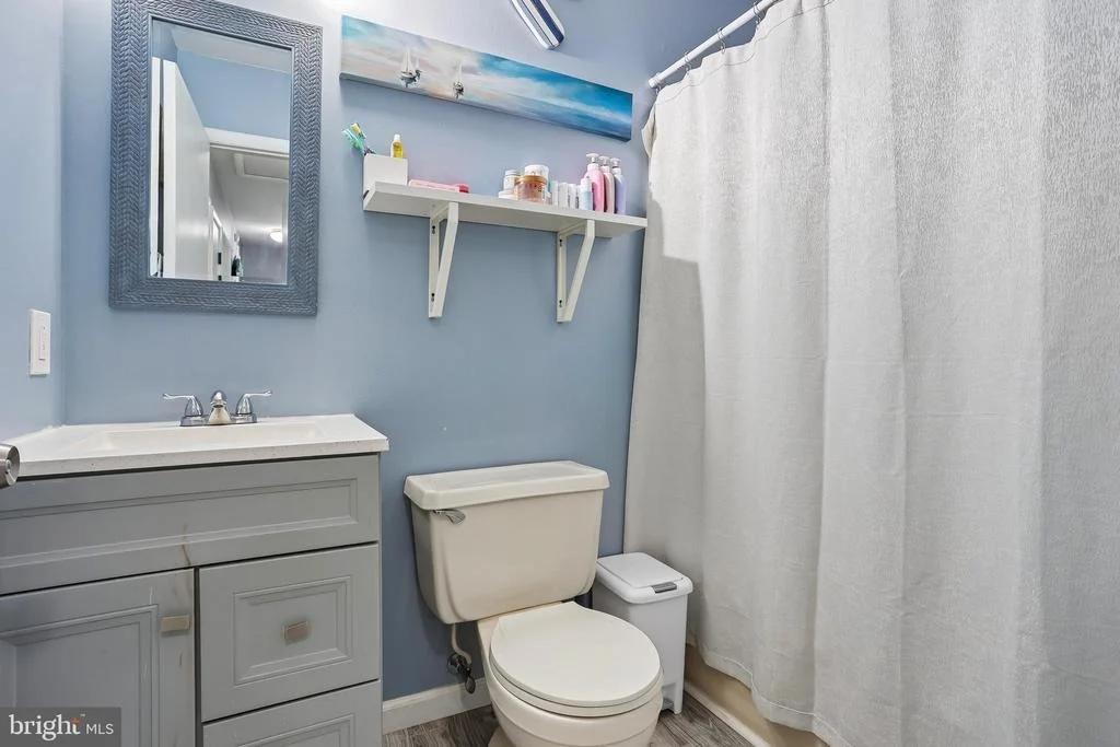 Photo of 1120 LAMBERT DRIVE