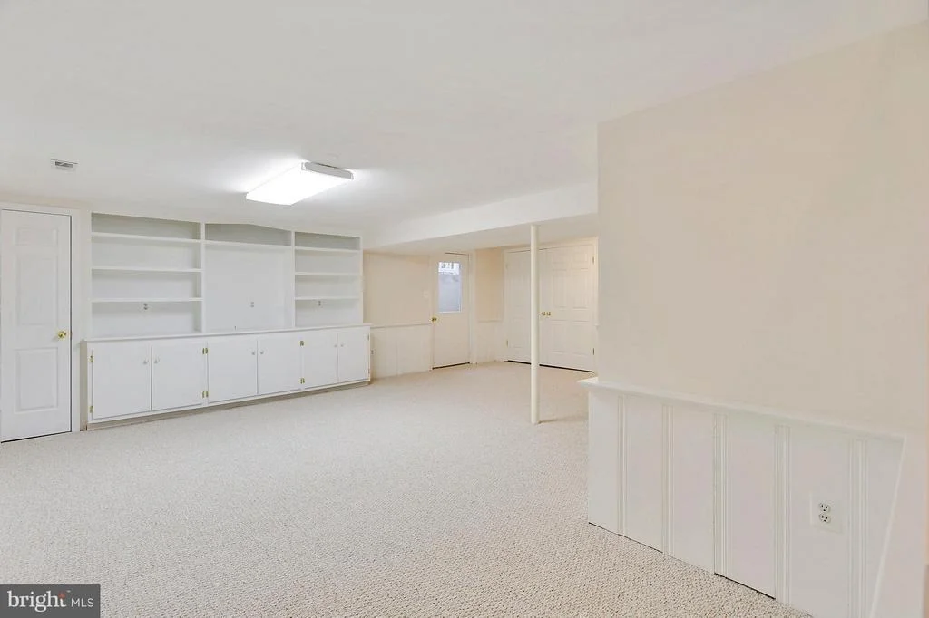 Photo of 1804 LONGMEAD ROAD