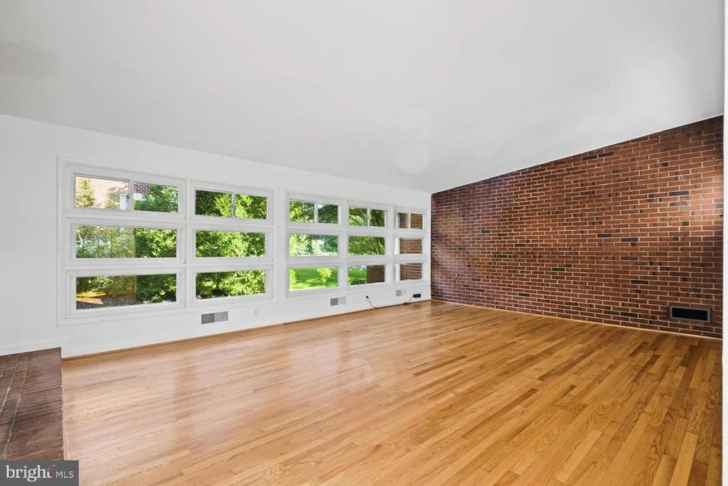 Photo of 9408 FOREST HAVEN DRIVE