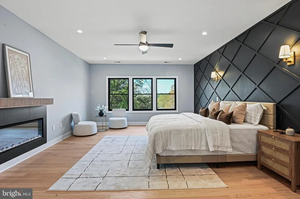 Photo of 1052 BALLS HILL ROAD