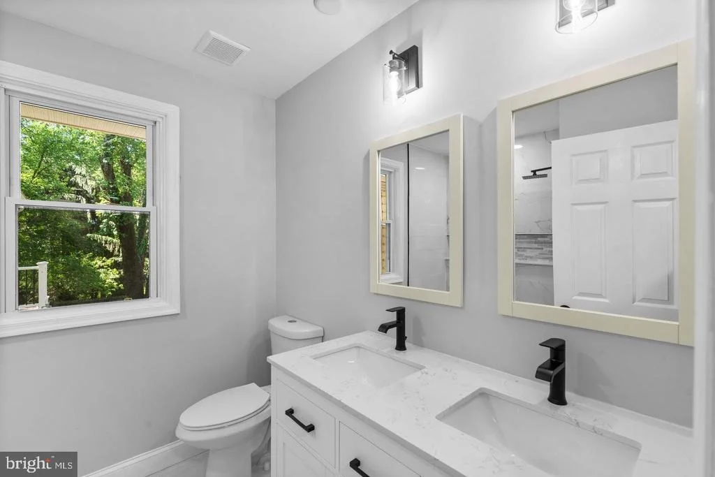 Photo of 14906 DUNSTAN LANE