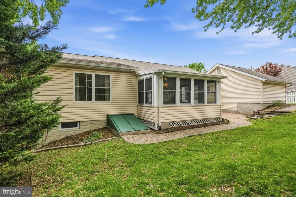 Photo of 704 COLLIER COURT