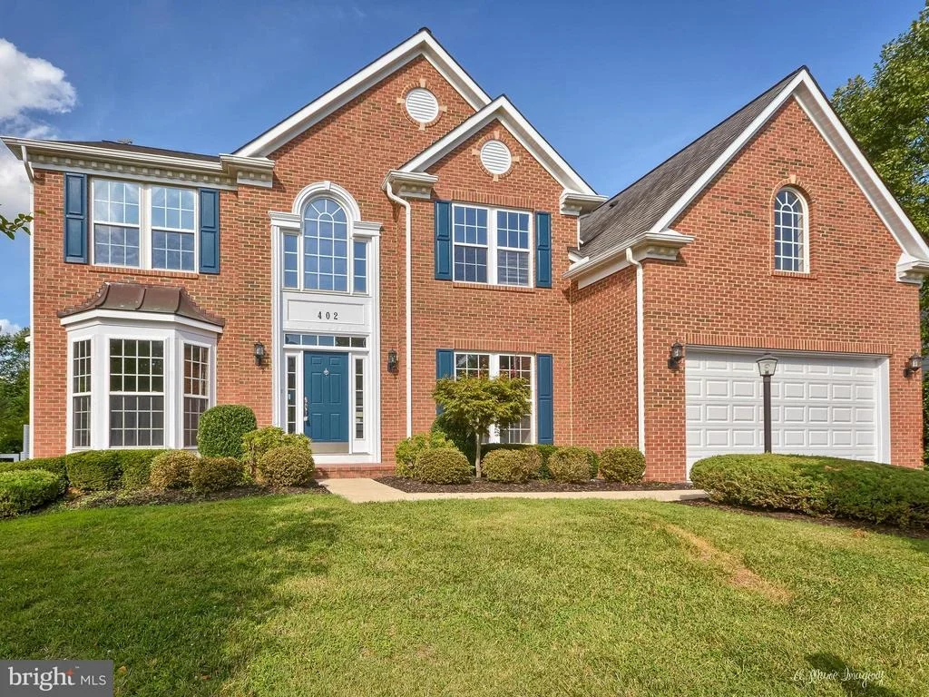 Photo of 402 GLENBROOK DRIVE