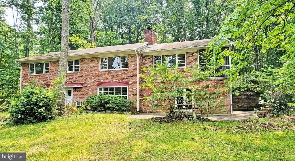 Photo of 1640 BESLEY ROAD