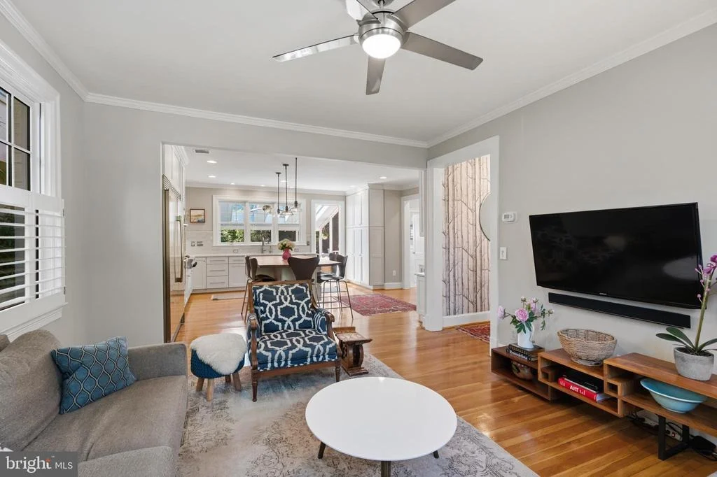 Photo of 4616 CHEVY CHASE BOULEVARD