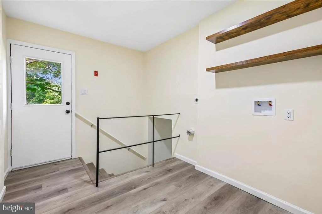 Photo of 1705 CRESTVIEW DRIVE