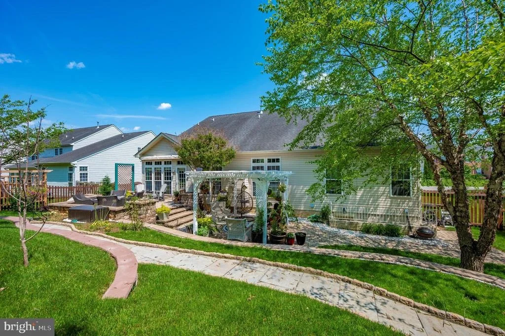 Photo of 11229 SUFFOLK DRIVE