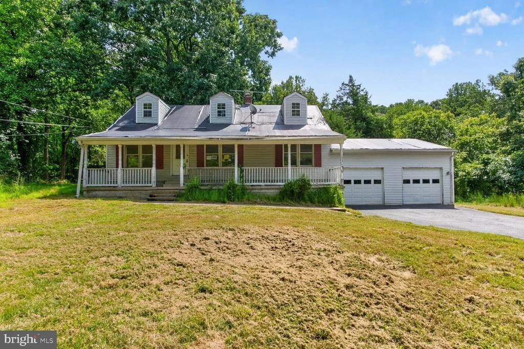 Photo of 15325 HOLLY GROVE ROAD