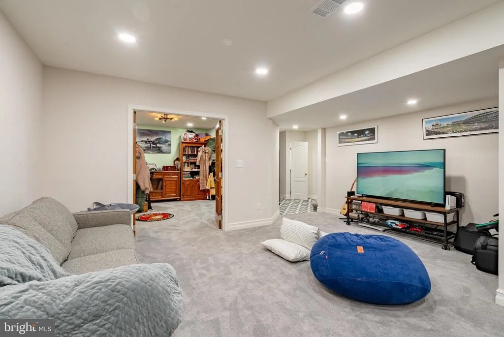Photo of 4029 CRESCENT ROAD