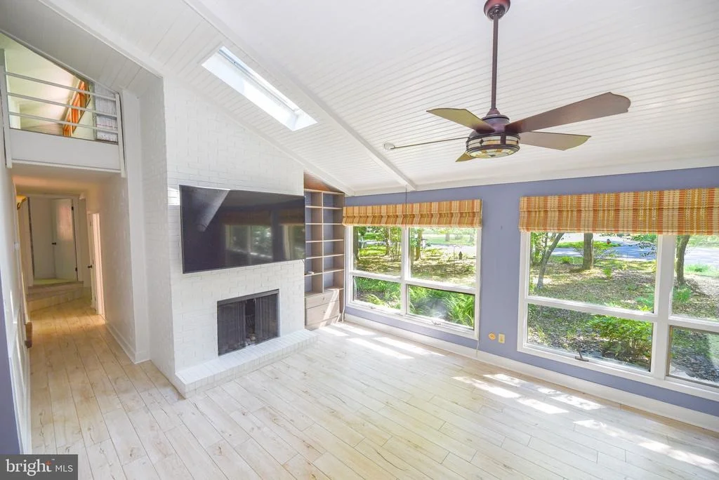 Photo of 39 N PRIMROSE LANE