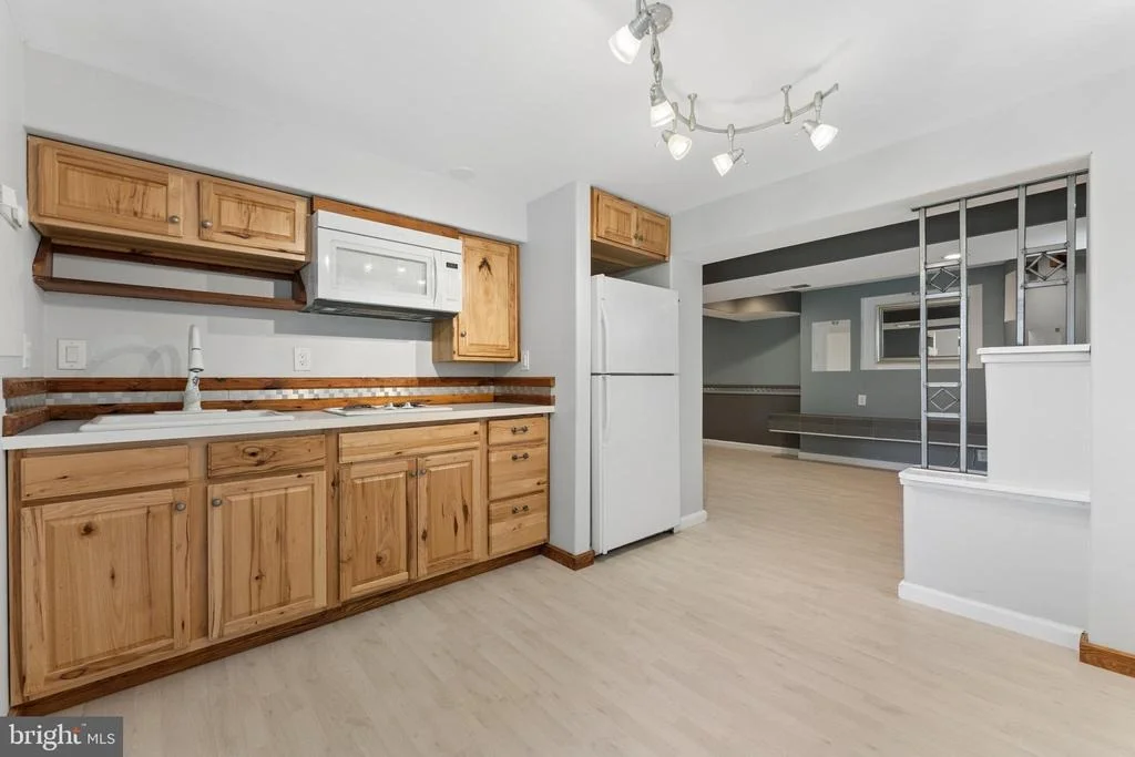 Photo of 8816 SAUNDERS LANE