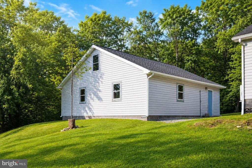 Photo of 680 MARLIN SAVAGE ROAD