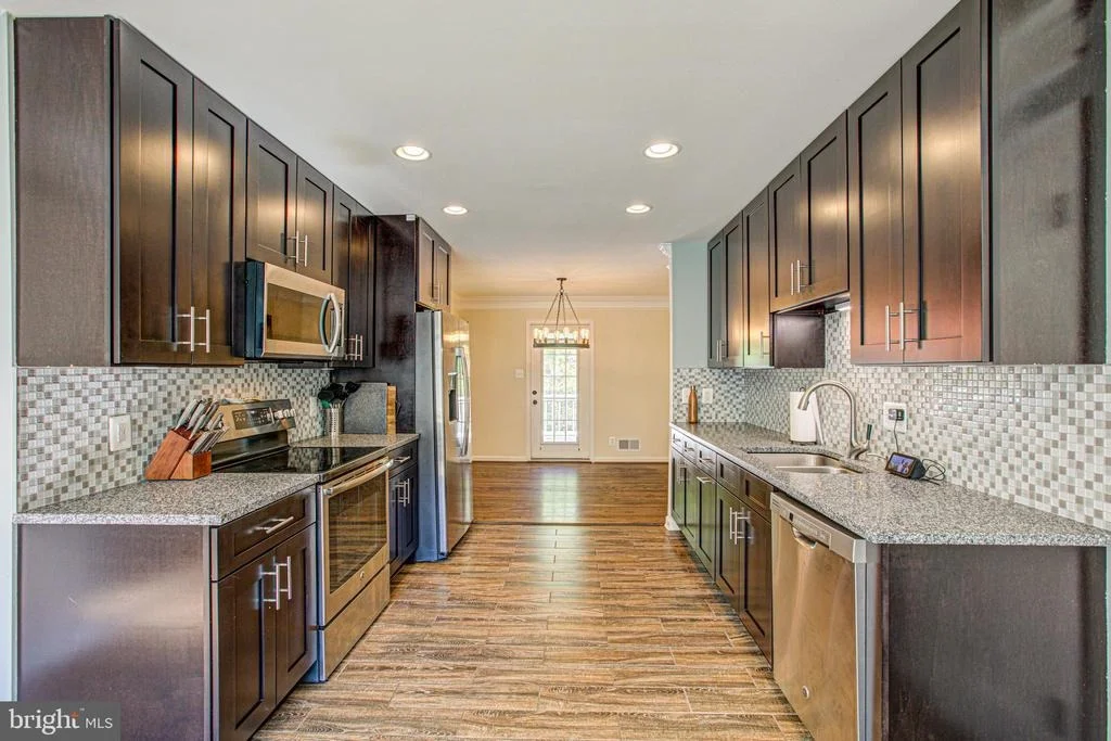 Photo of 7562 REMINGTON ROAD