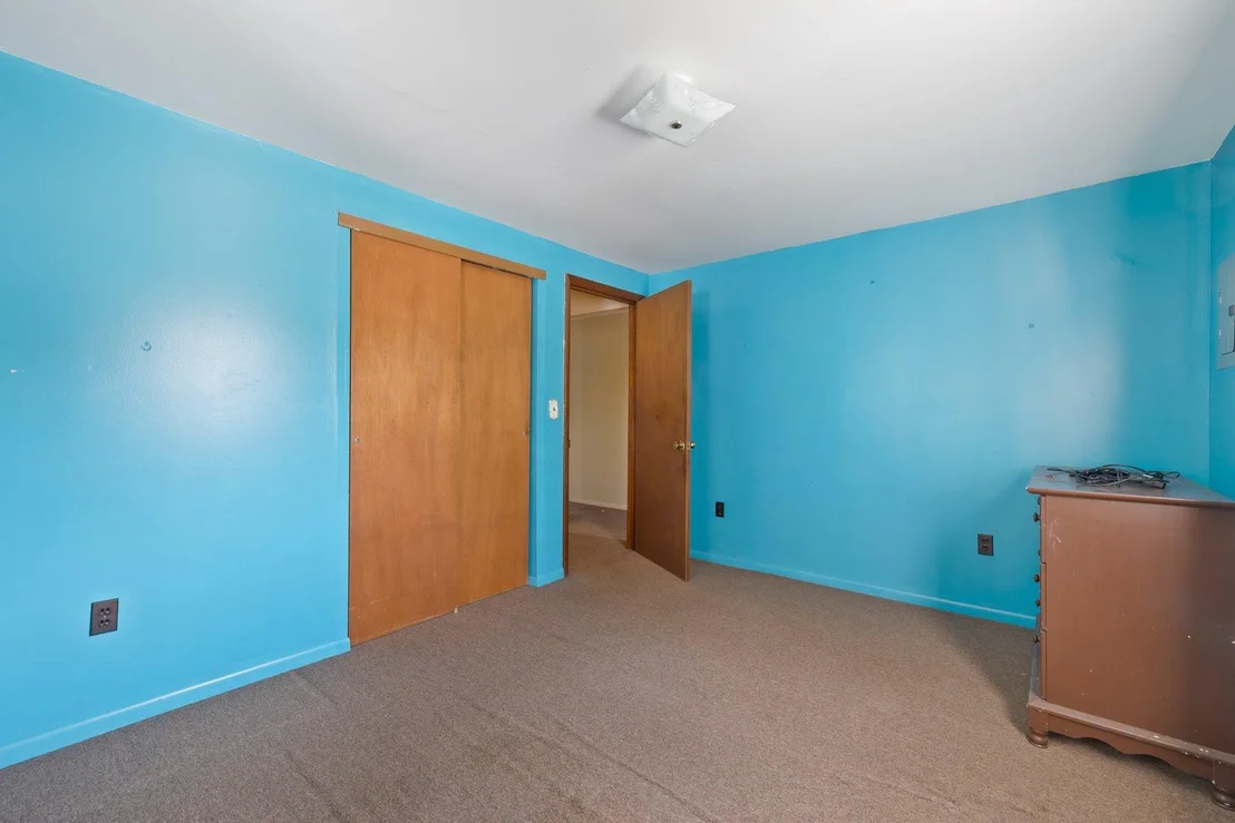 Photo of 488 BRUCE AVENUE