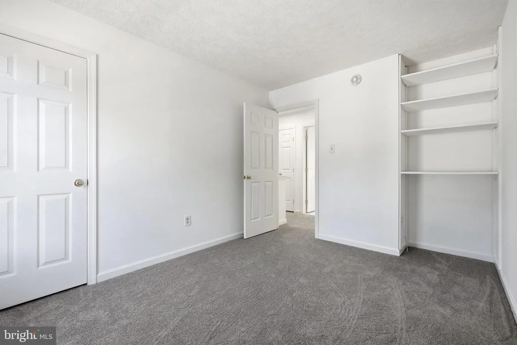 Photo of 707 ATHLONE DRIVE