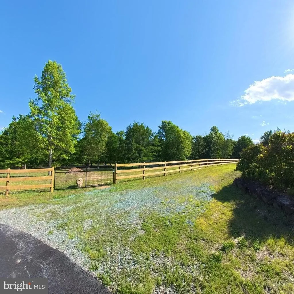 Photo of 1225 MIDDLE RIVER ROAD