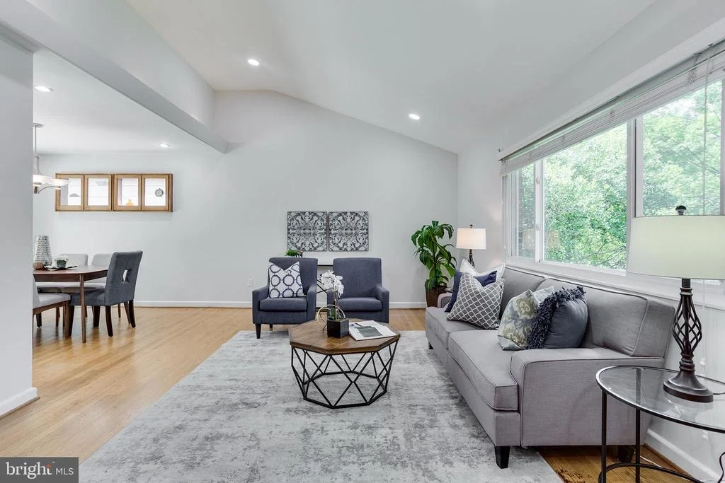 Photo of 3910 MONTROSE DRIVEWAY