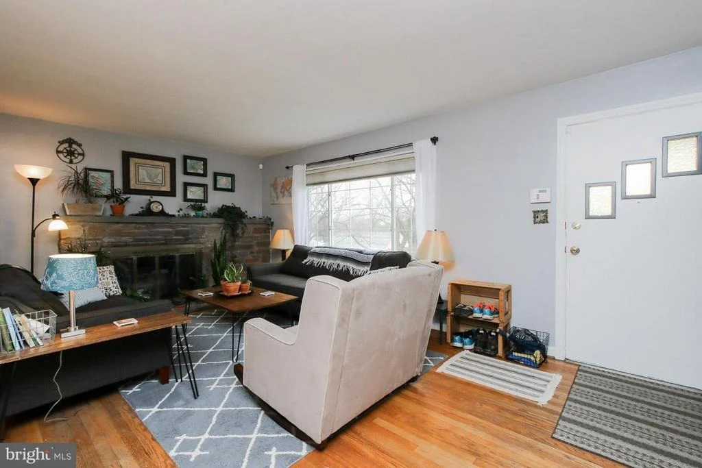 Photo of 417 KERWIN ROAD