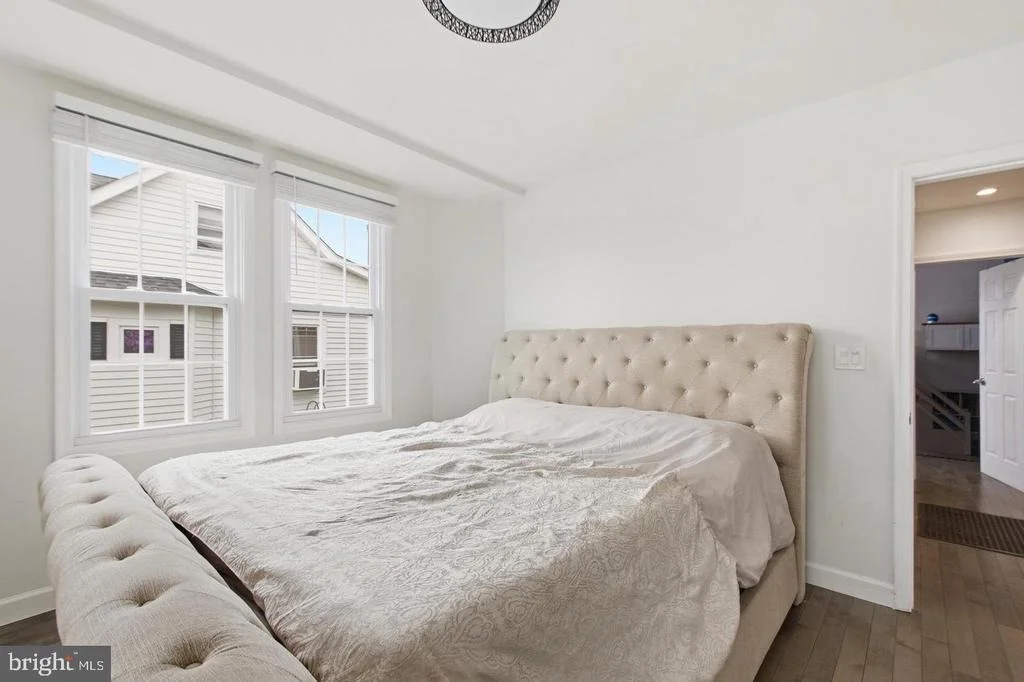 Photo of 1742 LESLIE ROAD