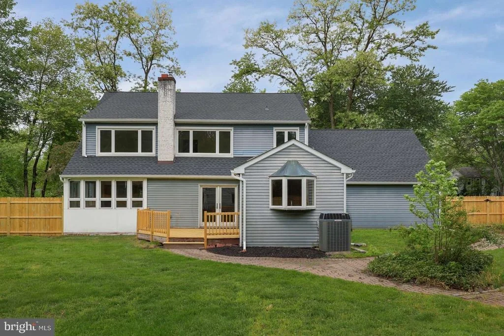 Photo of 24 RIVERVIEW DRIVE