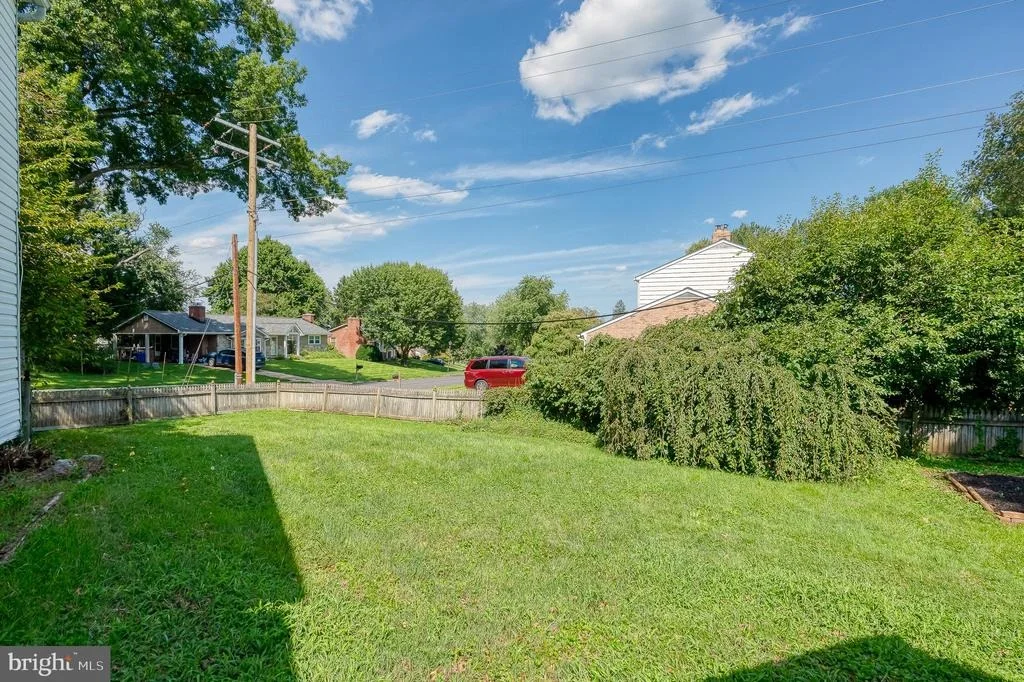 Photo of 625 FOXCROFT DRIVE