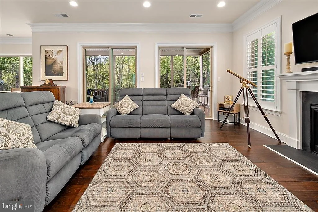 Photo of 30561 SILVERTON ROAD