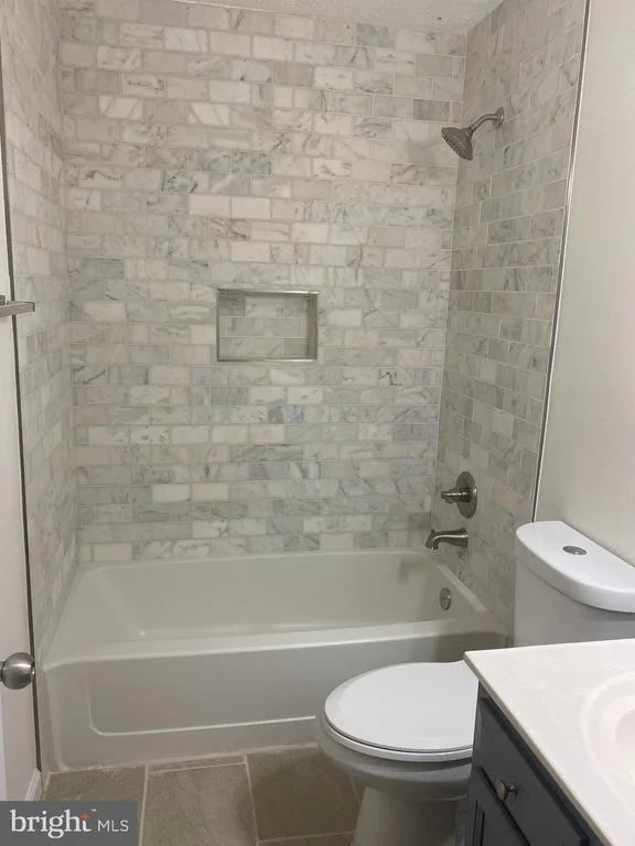 Photo of 5442 SIR DOUGLAS DRIVE