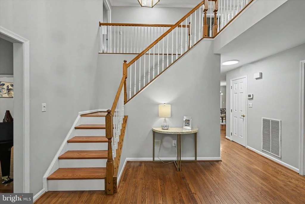 Photo of 8033 CREST ROAD