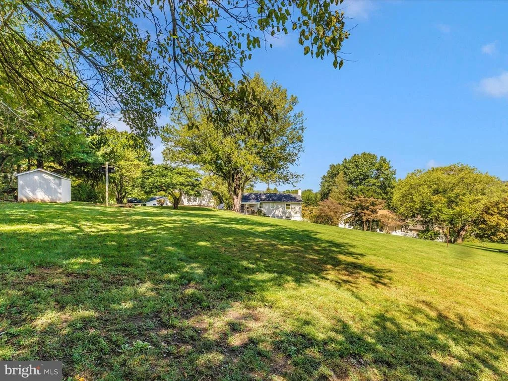 Photo of 7291 BEECHTREE LANE